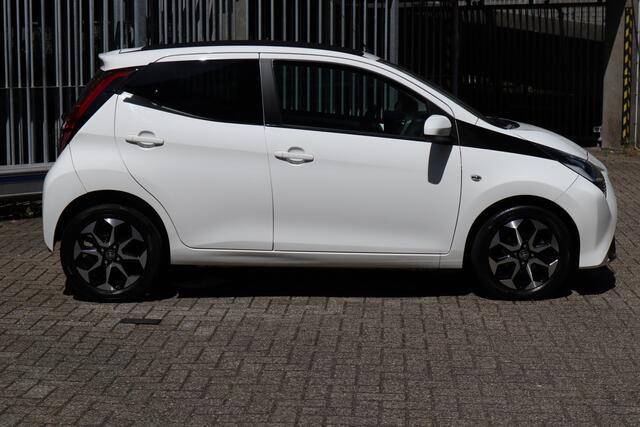Toyota AYGO 1.0 VVT-i x-joy cabrio