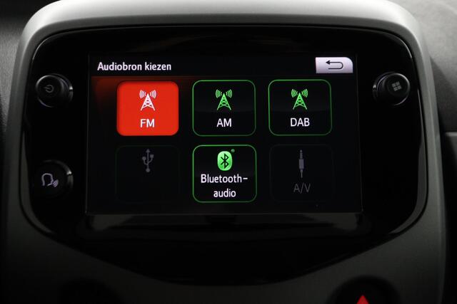 Toyota AYGO 1.0 VVT-i x-joy cabrio | Apple Carplay/Android Auto | climaat control |