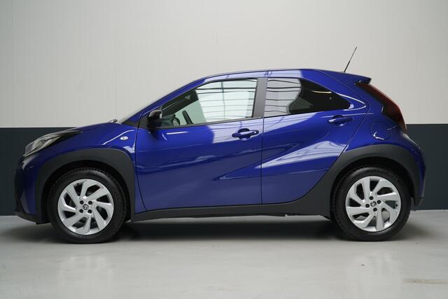 Toyota AYGO X 1.0 VVT-i MT Play | Carplay | Stoelverwarming | Achteruitrijcamera | Lm velgen
