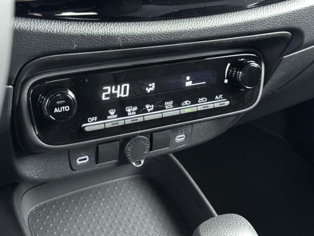 Toyota AYGO X Hybrid 115 play | Apple CarPlay/Android Auto | Cruise control Adaptive | Achteruitrijcamera | Airco |