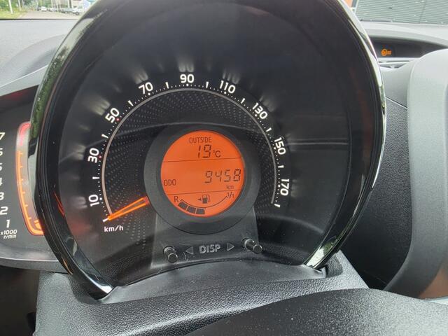 Toyota AYGO 1.0 VVT-i x-play ltd
