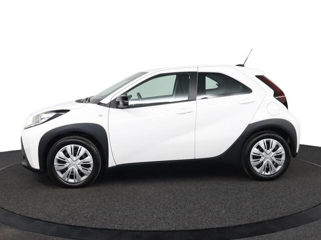 Toyota AYGO X 1.0 VVT-i MT Play | Apple Carplay/Android Auto | Parkeercamera | Adaptieve Cruise Control |