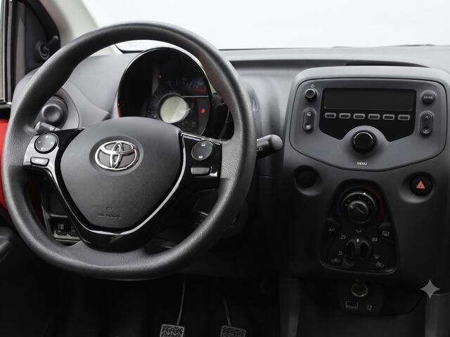 Toyota AYGO 1.0 VVT-i x-fun | 1e Eigenaar | Airco | Bluetooth | Dealer Onderhouden