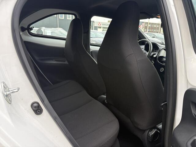 Toyota AYGO X 1.0 VVT-i MT Play