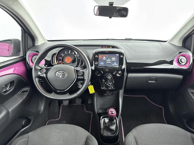 Toyota AYGO 1.0 VVT-i x-clusiv | Dealeronderhouden |