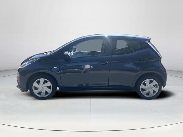 Toyota AYGO 1.0 VVT-i x-play