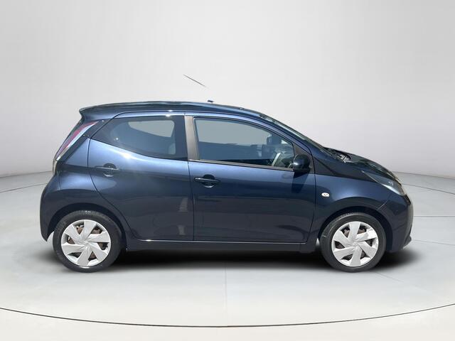 Toyota AYGO 1.0 VVT-i x-play