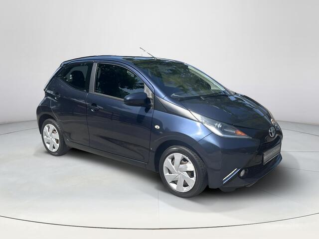 Toyota AYGO 1.0 VVT-i x-play
