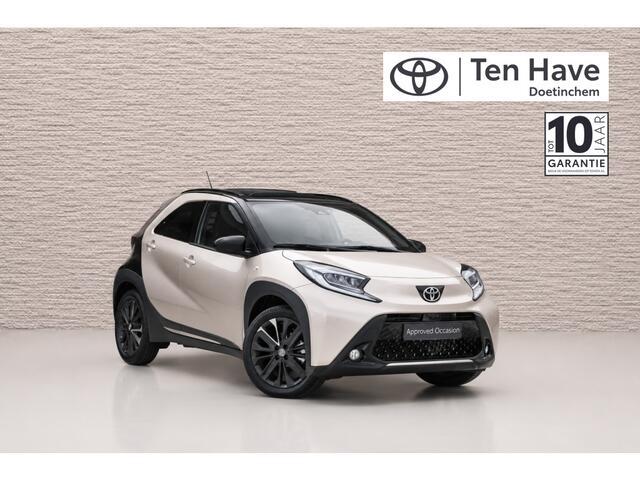 Toyota AYGO X 1.0 VVT-i MT Premium | JBL Audio met 4 speaker en subwoofer | Toyota Smart Connect® Services** | Stoelverwarming, beide voorstoelen | Smart Entry | Stoelbekleding, deels leer 'design Premium' met 'G