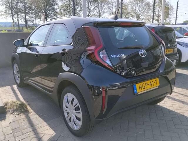 Toyota AYGO X 1.0 VVT-i MT Play