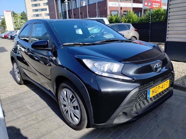 Toyota AYGO X 1.0 VVT-i MT Play