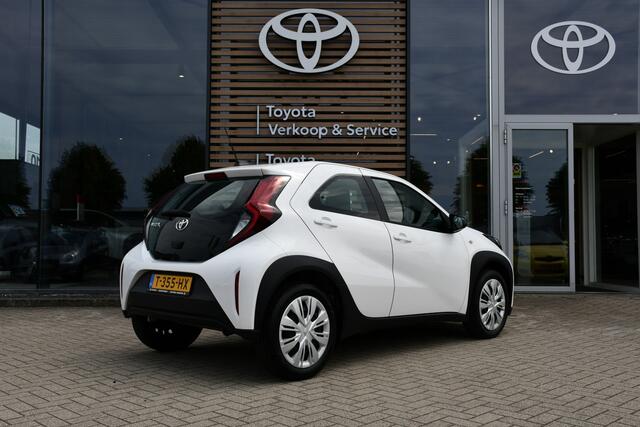 Toyota AYGO X 1.0 VVT-i MT Play 5-deurs 72pk | Airco | Apple Carplay/Android Auto | Cruise control adaptief |