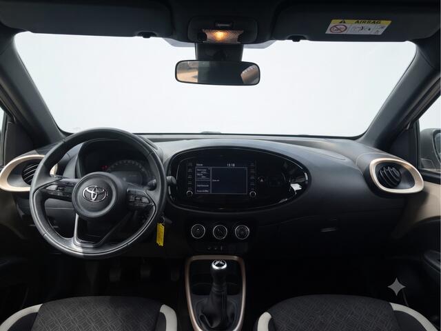 Toyota AYGO X 1.0 VVT-i MT Play | Stoelverwarming | Apple Carplay/ Android Auto | Achteruitrijcamera | Adaptive Cruise Control