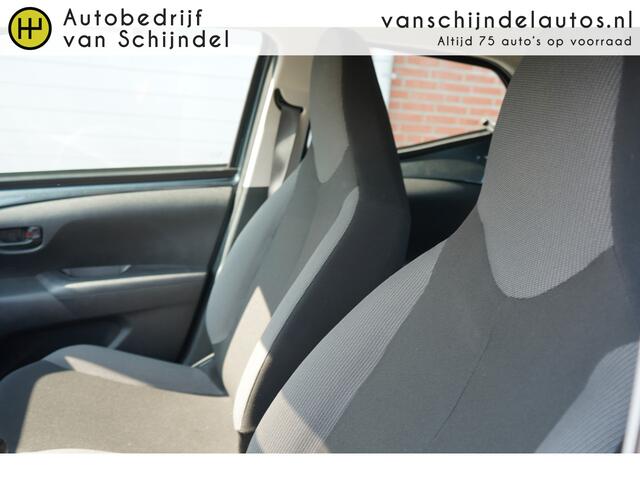 Toyota AYGO 1.0 VVT-I X-FUN 5DEURS ORIGINEEL NEDERLANDS AIRCO CRUISECONTROL 4X PERF ALL SEASON BANDEN BLUETOOTH USB AUX ELECTR.RAMEN