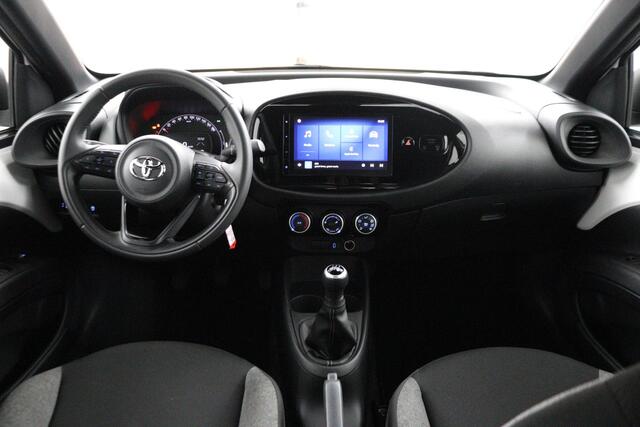 Toyota AYGO X 1.0 VVT-i MT Play | Apple Carplay/Android Auto |