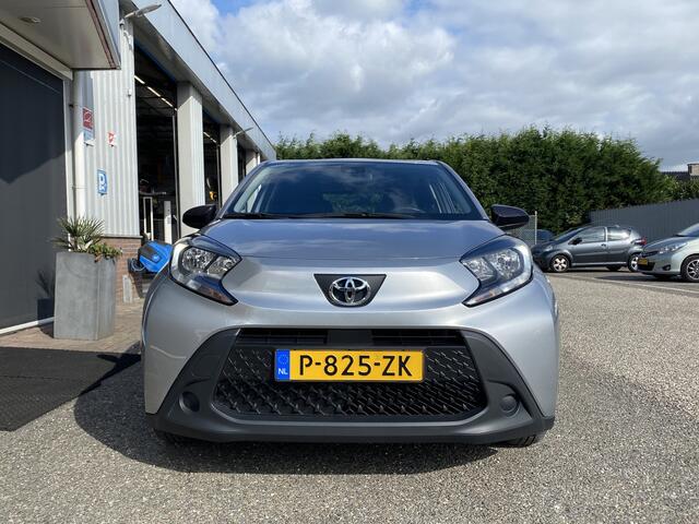 Toyota AYGO X 1.0 VVT-i S-CVT Play