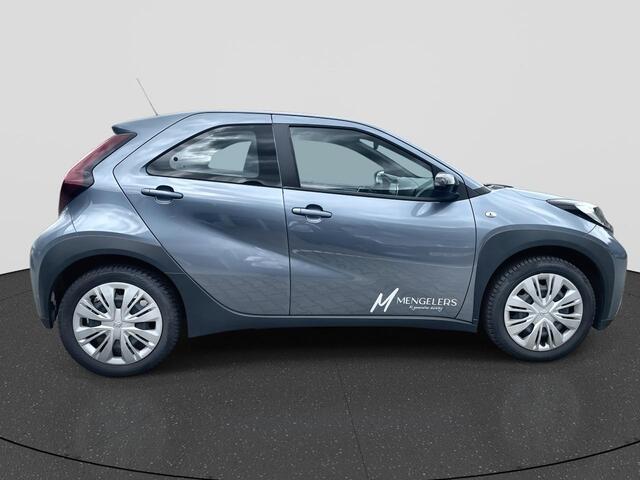 Toyota AYGO X 1.0 VVT-i MT Play