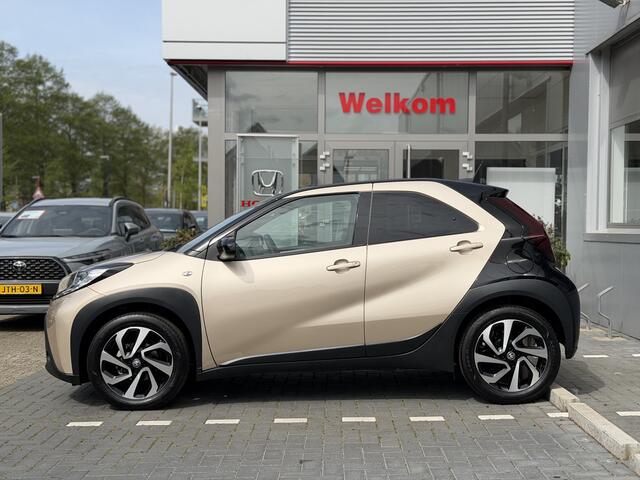 Toyota AYGO X 1.0 VVT-i MT Pulse Apple/Android, Cruise control, 17inch velgen, Voorstoelen verwarmd