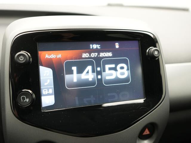 Toyota AYGO 1.0 VVT-i X-Clusiv X-Shift Automaat | Keyless Entry | Toyota Safety Sense |