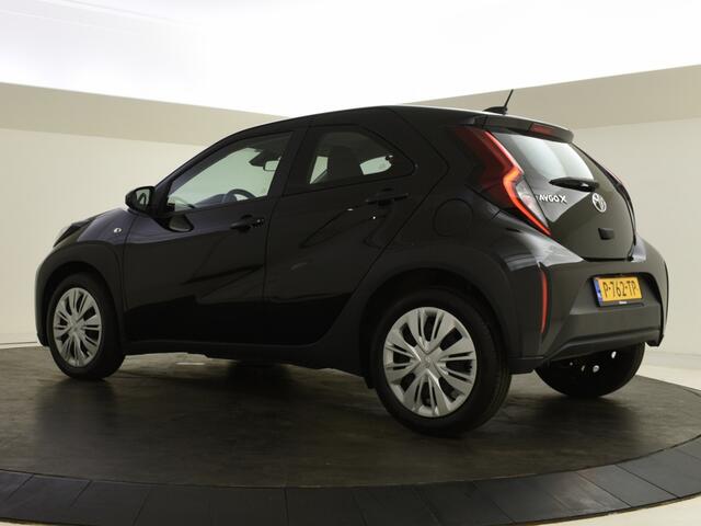 Toyota AYGO X 1.0 VVT-i S-CVT Play