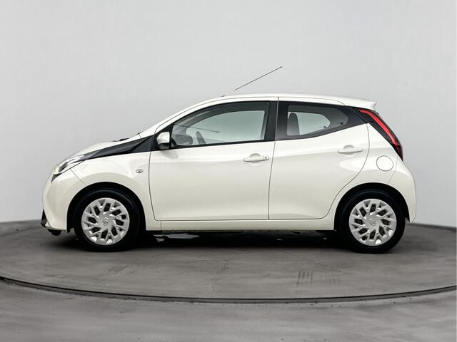 Toyota AYGO 1.0 VVT-i x-play limited Applecarplay & Android auto | Achteruitrijcamera | Led dagrijverlichting