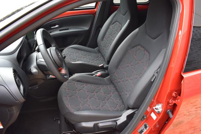 Toyota AYGO X 1.0 VVT-i MT Envy Jbl Navigatie Carplay