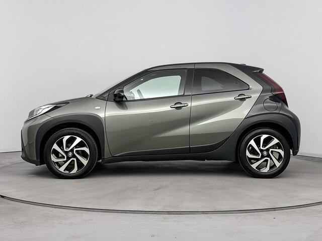 Toyota AYGO X 1.0 VVT-i S-CVT Pulse | Dealer onderhouden | LED verlichting | Climate Control | Cruise Control Adaptive | Achteruitrijcamera \