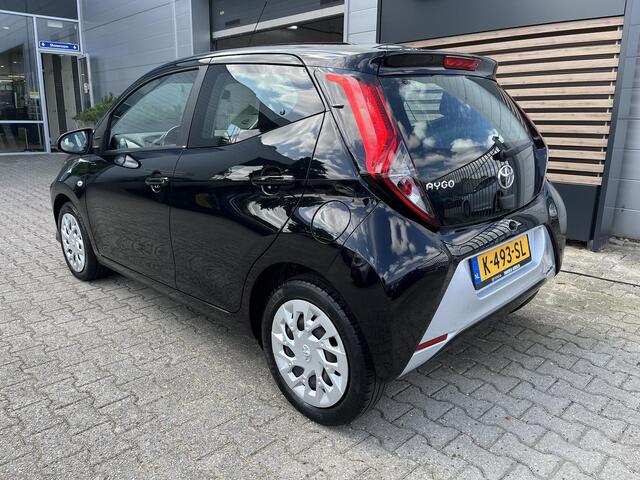 Toyota AYGO 1.0 VVT-i x-play