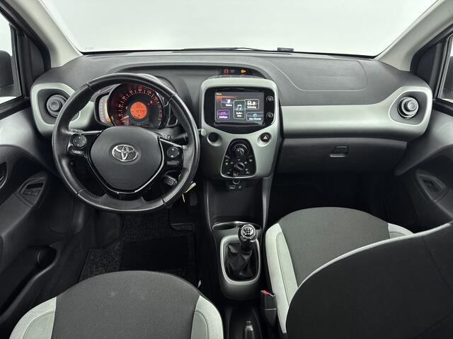 Toyota AYGO 1.0 VVT-i x-play Limited Achteruitrijcamera | LED dagrijverlichting | Bluetooth