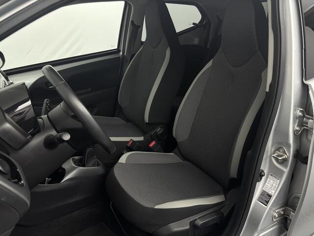 Toyota AYGO 1.0 VVT-i x-joy | 1e Eigenaar | Carplay/Android Auto | 15"velgen | Camera |