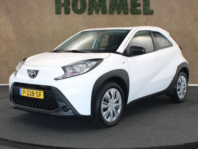 Toyota AYGO X 1.0 VVT-i S-CVT Play - ORIGINEEL NEDERLANDSE AUTO -ACHTERUITRIJCAMERA - APPLE CARPLAY/ANDROID AUTO - CRUISE CONTROL ADAPTIEF - AIRCO - VERKEERSBORDDETECTIE - GROOTLICHTASSISTENT - LEDEREN STUURWIEL - DAB-ONTVANGER - BLUETOOTH TELEFOONVOORBEREIDING