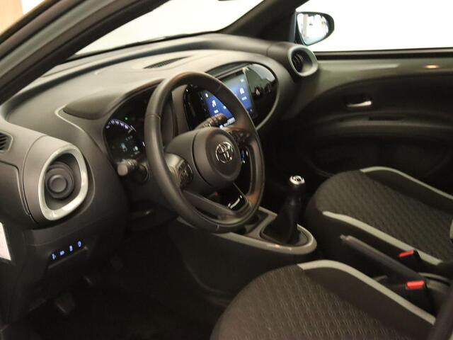 Toyota AYGO X 1.0 VVT-i MT Pulse - ORIGINEEL NEDERLANDSE AUTO - ACHTERUITRIJCAMERA - APPLE CARPLAY/ANDROID AUTO - CRUISE CONTROL ADAPTIEF - AUTOMATISCHE AIRCO - LED KOPLAMPEN - RIJSTROOKSENSOR MET CORRECTIE - VERKEERSBORDDETECTIE - GROOTLICHTASSISTENT - LICHTMETALEN