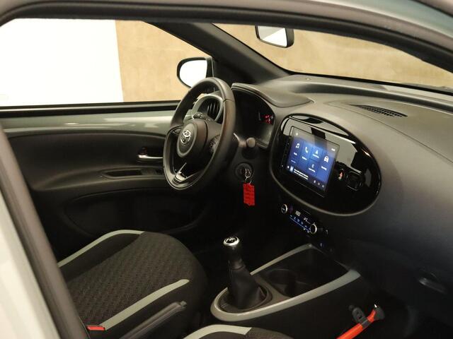 Toyota AYGO X 1.0 VVT-i MT Pulse - ORIGINEEL NEDERLANDSE AUTO - ACHTERUITRIJCAMERA - APPLE CARPLAY/ANDROID AUTO - CRUISE CONTROL ADAPTIEF - AUTOMATISCHE AIRCO - LED KOPLAMPEN - RIJSTROOKSENSOR MET CORRECTIE - VERKEERSBORDDETECTIE - GROOTLICHTASSISTENT - LICHTMETALEN