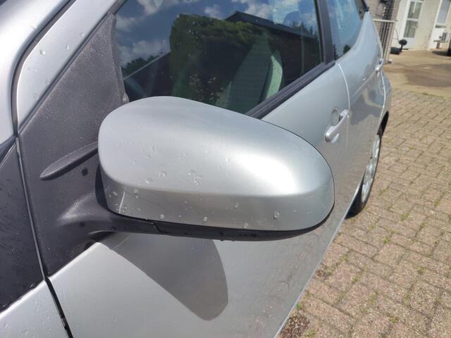 Toyota AYGO 1.0 5-drs, Airco, Navi via App, Camera.