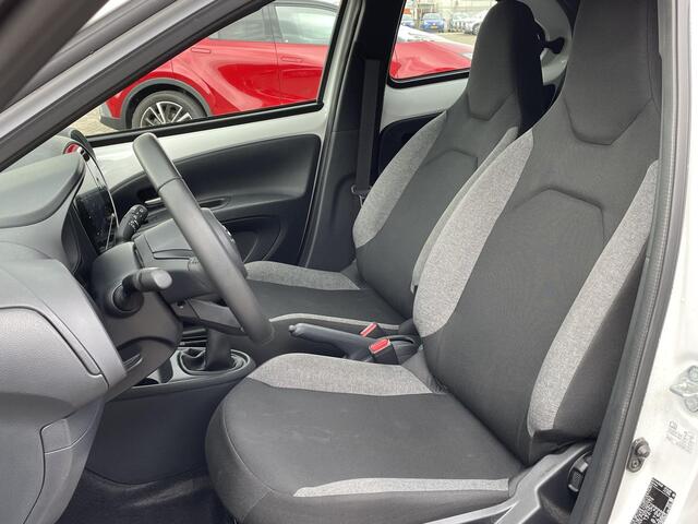 Toyota AYGO X 1.0 VVT-i MT Play **ADAPTIEF CRUISE CONTROL/ PARKEERCAMERA/ APPLE CARPLAY**