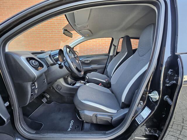 Toyota AYGO 1.0 VVT-i x-joy Automaat 1e eigenaar Clima Camera Carplay