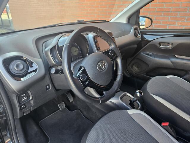 Toyota AYGO 1.0 VVT-i x-joy Automaat 1e eigenaar Clima Camera Carplay