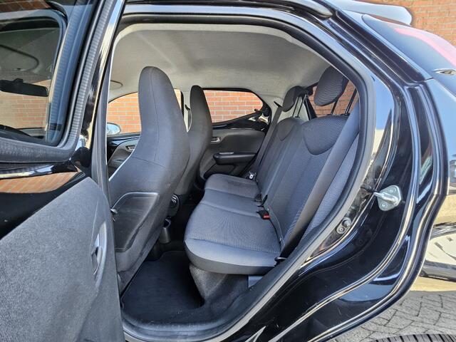 Toyota AYGO 1.0 VVT-i x-joy Automaat 1e eigenaar Clima Camera Carplay