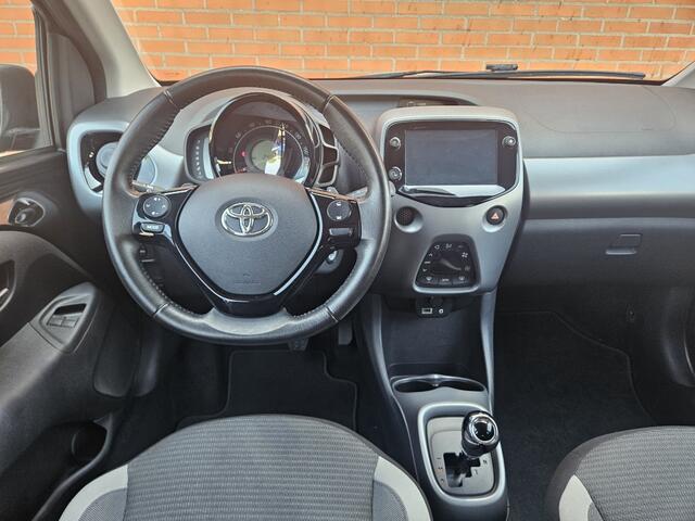 Toyota AYGO 1.0 VVT-i x-joy Automaat 1e eigenaar Clima Camera Carplay