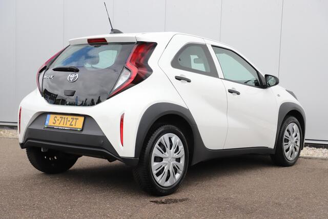 Toyota AYGO X 1.0 VVT-i MT Quiet Edition Airco Adaptive Cruise Elektrische Ramen CV