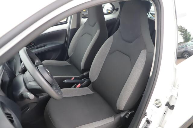 Toyota AYGO X 1.0 VVT-i MT Quiet Edition Airco Adaptive Cruise Elektrische Ramen CV