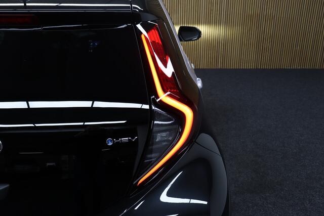 Toyota AYGO X Hybrid 115 pulse Easy Pack | Nieuw uit voorraad Leverbaar! | Adaptive-cruise | Camera | Clima | Maps Navigatie | Parkeersensoren V+A | Apple Carplay & Android Auto | Keyless | Stoelverwarming