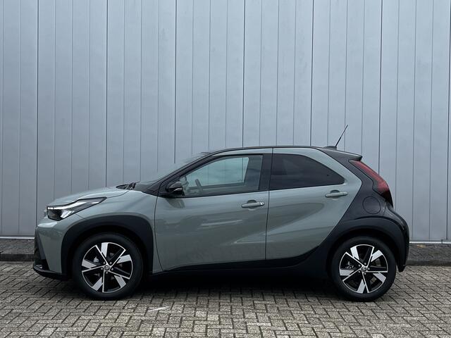 Toyota AYGO X Hybrid 115 pulse NIEUW SNEL RIJDEN