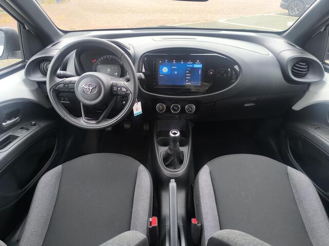 Toyota AYGO X 1.0 VVT-i MT Play Carplay & android, Camera achter, adaptieve cruise control, airco, 1e eigenaar, org NL auto.