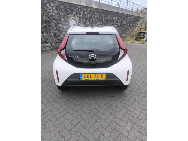 Toyota AYGO X 1.0 VVT-i MT Play Carplay & android, Camera achter, adaptieve cruise control, airco, 1e eigenaar, org NL auto.