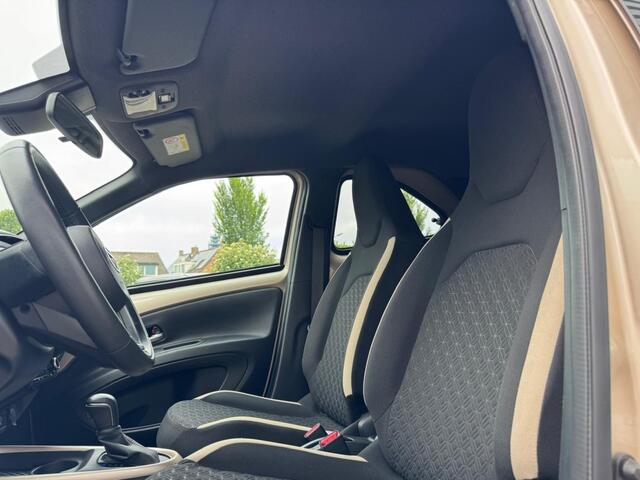 Toyota AYGO 1.0 VVT-I S-CVT ENVY TwoTone Carplay Camera PDC ACC Stoelverwarming!