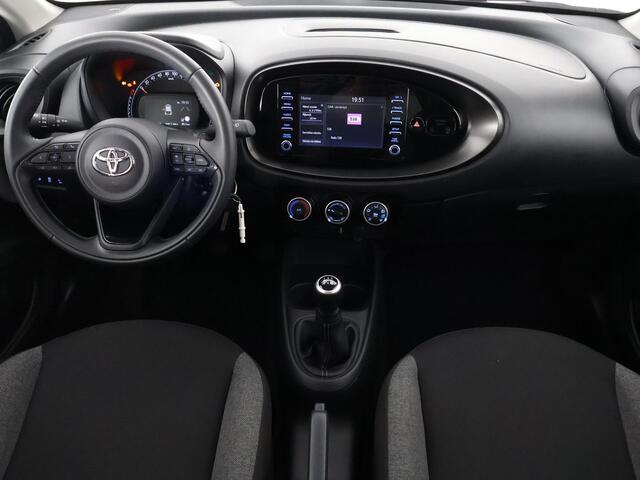 Toyota AYGO X 1.0 VVT-i MT Play Sport | Apple Carplay & AndroidAUTO | Airco | Camera | Privacy Glass |