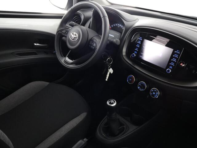 Toyota AYGO X 1.0 VVT-i MT Play Sport | Apple Carplay & AndroidAUTO | Airco | Camera | Privacy Glass |