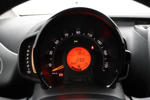 Toyota AYGO 1.0 VVT-i x-cite | Cabrio vouwdak | Airco | Parkeercamera |