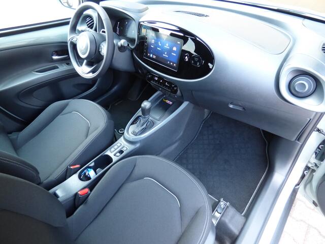 Toyota AYGO X Hybrid 115 pulse Bi Tone